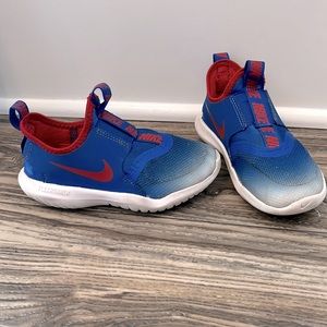 Nike toddler boys, Flex Runner shoes. Size 11. In good used condition.